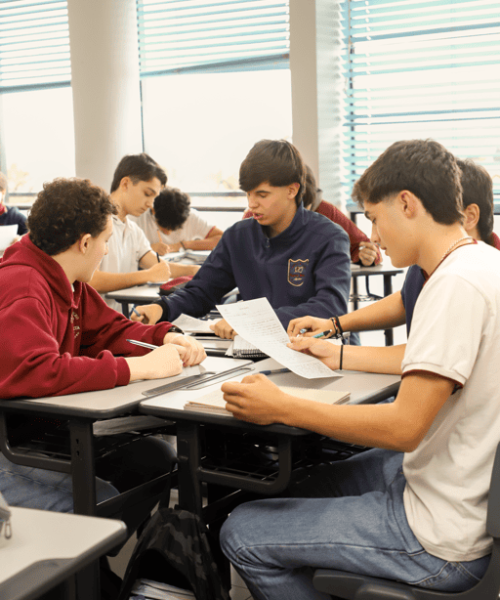 Secundaria 1 de tamaño mediano